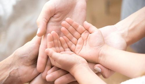 Tumores na mão: o que são e como tratar